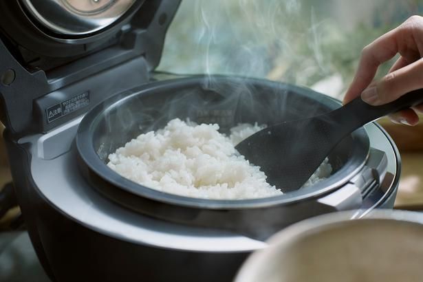 どんなお米も自動で最高においしく仕上げてくれる最新炊飯器 (C)パナソニック株式会社
