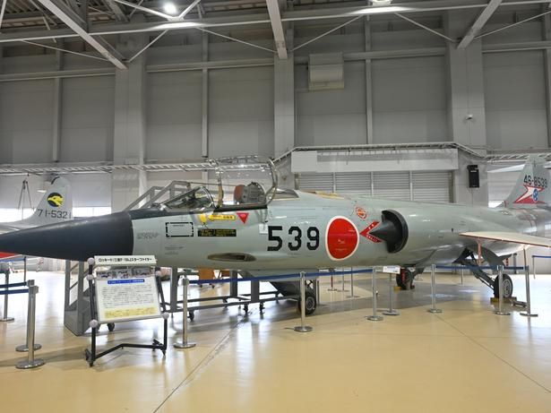 「F-104J」は航空自衛隊が1960年代に導入。圧倒的な上昇力とマッハ2の速度で「人間が乗ったミサイル」と称された