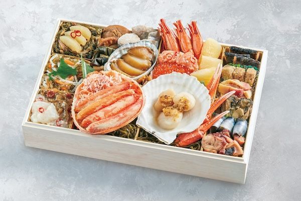 お正月向け「盛付け済おせち」の予約開始。家庭それぞれの暮らしに寄り添うおせちの選び方を
