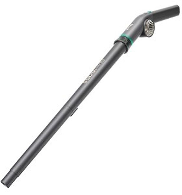 チャコールカラーのAB2111JBKに付属する延長パイプ(他モデルは別売)。手の届きにくい高所や家具の奥になるようなゴミにも届く