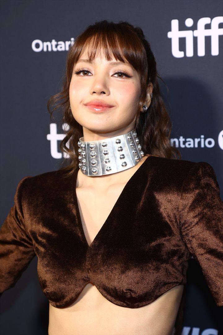トロント国際映画祭に登場したBLACKPINK・リサ （C）AFLO width=