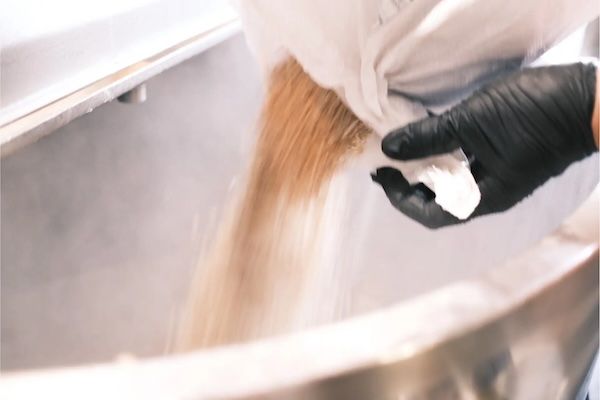 湘南のクラフト造り手が集結するアルコールフェス「釜と樽 収穫祭」、2日間限定開催