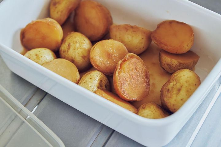 じゃがいもの甘辛煮など、素材を生かしたシンプルな味つけが好み。