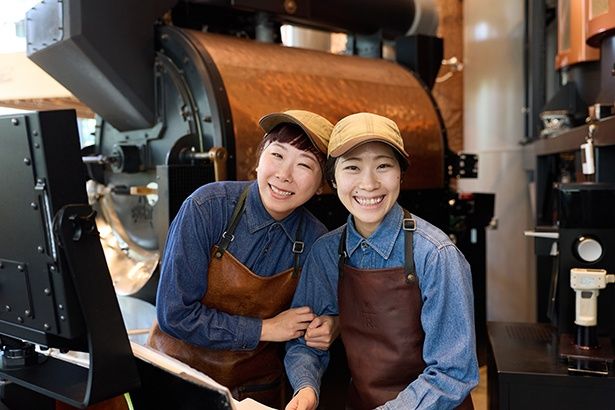 ロースタリーから全国の店舗へ、30周年の思いと一緒に「スマトラ マサ デパン」が届けられる