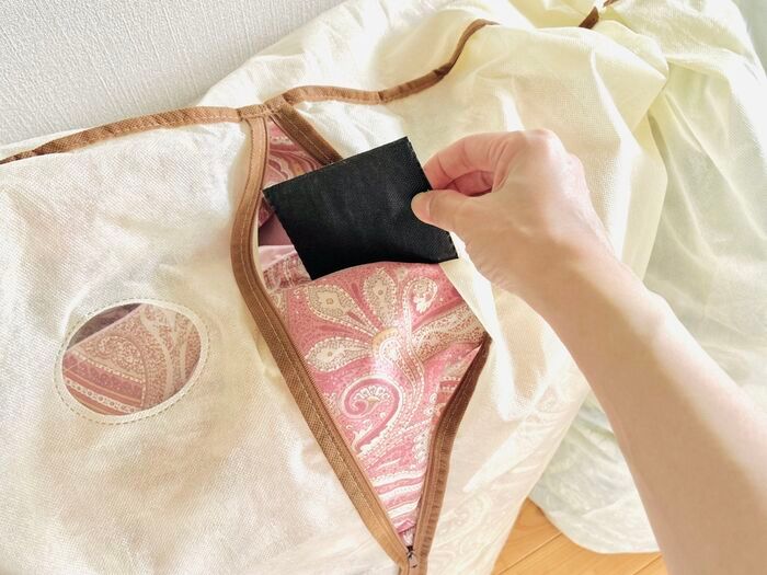 【キャンドゥ】実は秋冬も対策が必要！？今すぐ欲しくなる“ただ挟むだけ”の『真っ黒なシート』の正体は？
