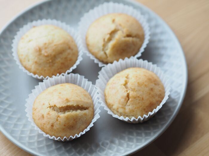 市販プリンを混ぜて焼くだけ！？材料3つで驚くほどふっくら仕上がる「奇跡のプリンマフィン」が神レシピすぎた