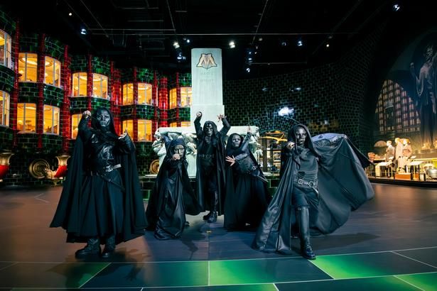 闇の帝王ヴォルデモート卿に忠誠を誓う死喰い人(デスイーター)が出現！
