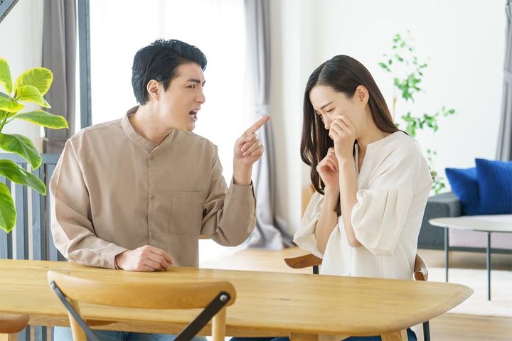 夫にアドバイスするとキレられる……？（画像はイメージ）