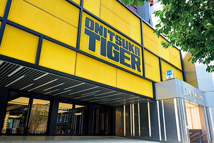 Onitsuka Tiger Shinjukuの外観