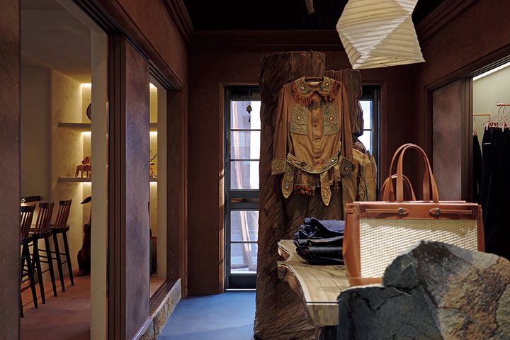 MAISON SANTASSÉの店内