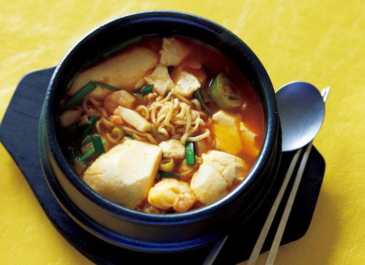 魚介の旨味をしっかり感じる スンドゥブラーメン