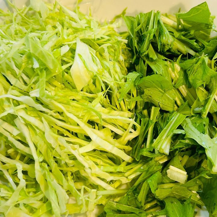 1. 野菜を切ります
