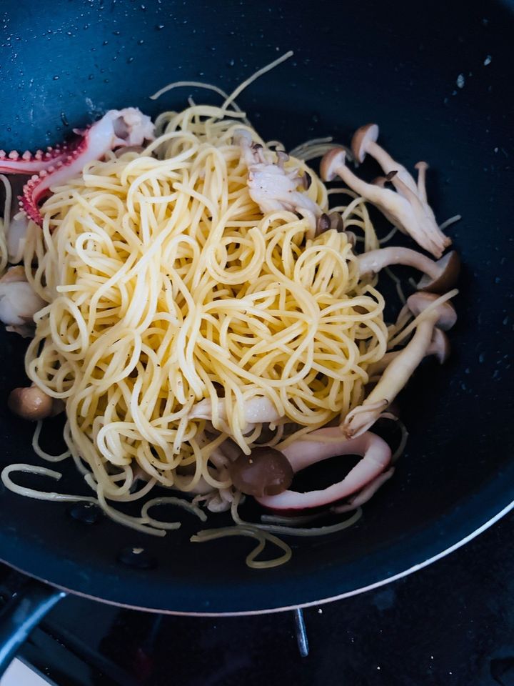 きのこと魚介類で旨味アップ！より味わいのある「ペスカトーレ」