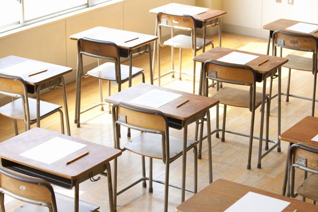 学校 教室 イメージ