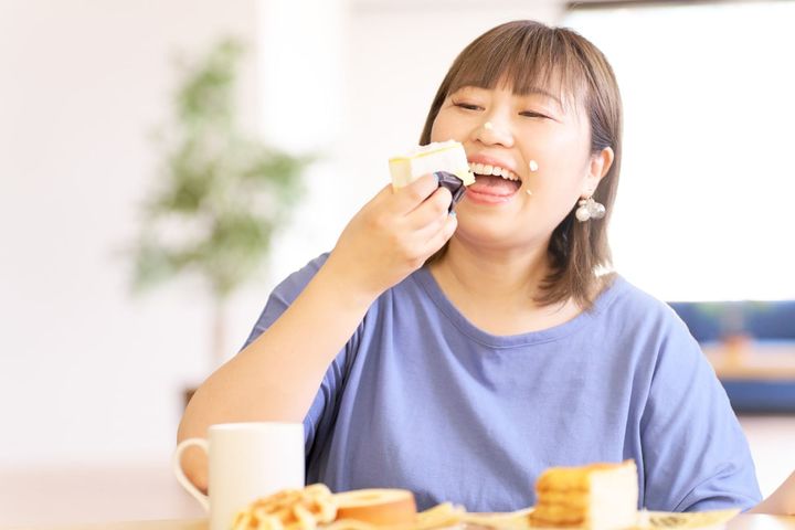 寝不足のときに甘い物を食べちゃダメ？（画像はイメージ）