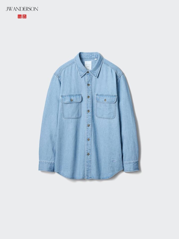 JW ANDERSONコラボの薄い水色のデニムシャツ