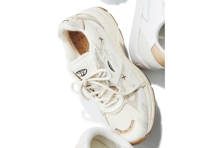 「ALL IN」￥31900／アマン（モエア）