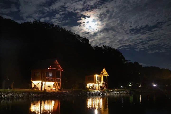 ザランタン東かがわの美しい夜景