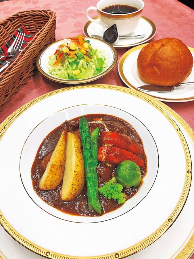 レストラン メープル