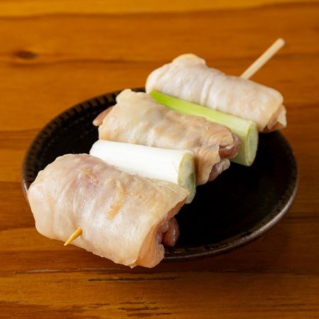 地元で人気の隠れ家焼き鳥店「ちんぷんかんぷん博多店」移転して装い新たにオープン