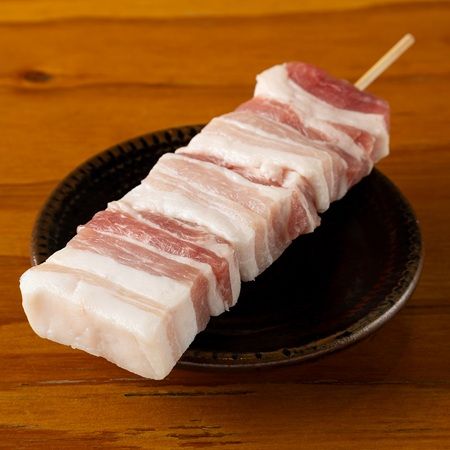 地元で人気の隠れ家焼き鳥店「ちんぷんかんぷん博多店」移転して装い新たにオープン
