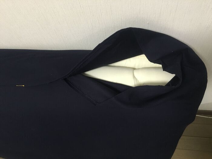 「押入れに入らない布団」がまさかの大変身！？布で包んで重ねるだけの「なんちゃってソファー」が天才的すぎた