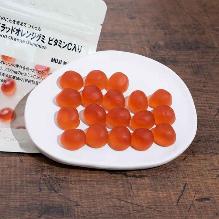 画像: ビタミンCが入ったオレンジグミ