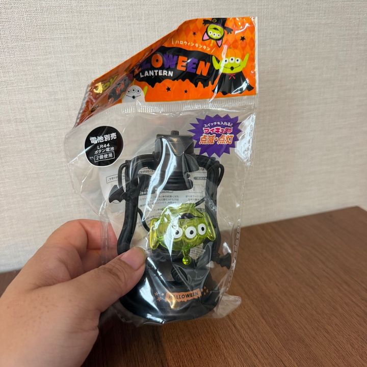 【セリア】110円でこのクオリティ!? 余計なものは買わないと決めていたのに…光るランタンに一目惚れ