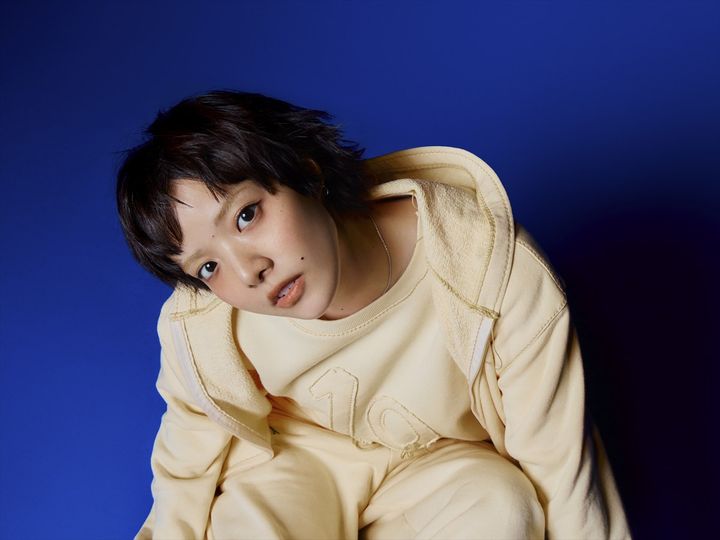 ドラマ『もうパパ！』主題歌担当のあいみょんアーティスト写真 width=