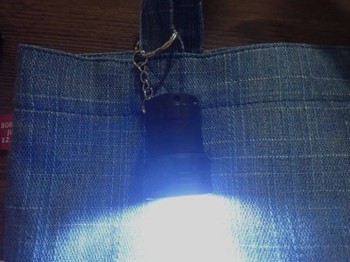 ダイソー：3LEDショートランチャーライト