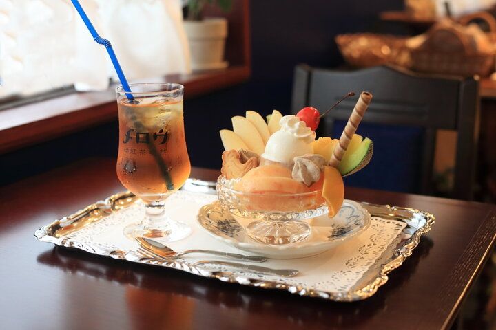 和紅茶のふくよかな味わいを楽しみながら…レトロ喫茶でほっとひと息。愛知・半田「和紅茶喫茶メロウ」