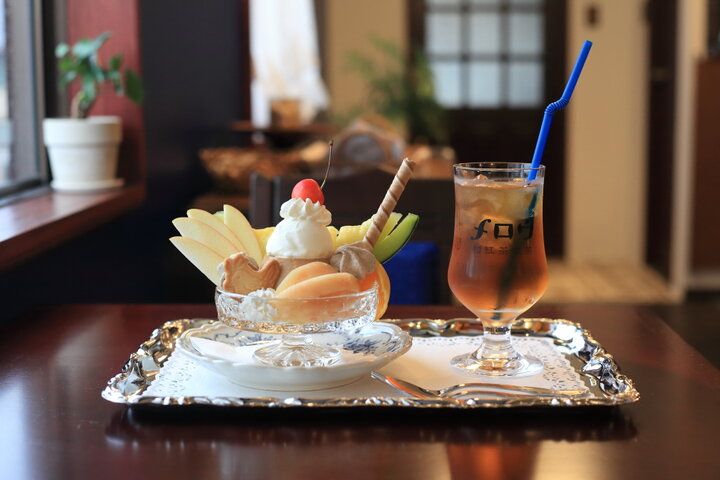 和紅茶のふくよかな味わいを楽しみながら…レトロ喫茶でほっとひと息。愛知・半田「和紅茶喫茶メロウ」