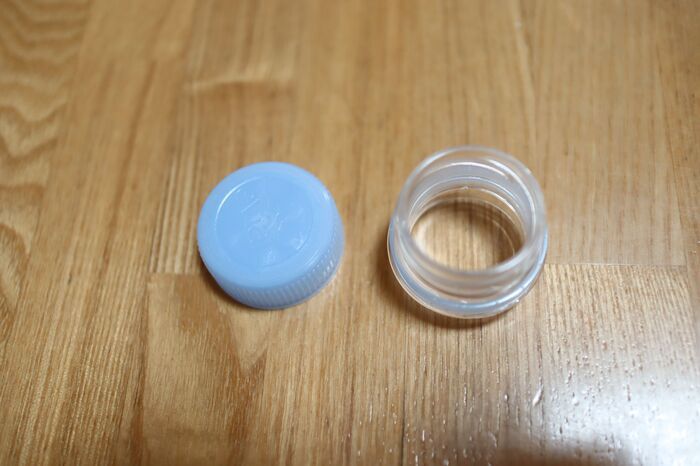 一度あけた袋をペットボトルで