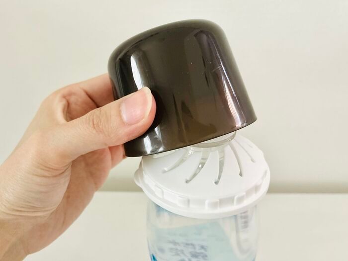 【ダイソー】取り付けコップが秋のお散歩に大活躍の予感♪水筒に入れにくい飲み物にも使えました！