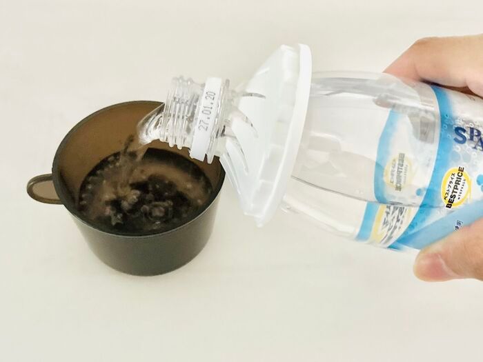 【ダイソー】取り付けコップが秋のお散歩に大活躍の予感♪水筒に入れにくい飲み物にも使えました！