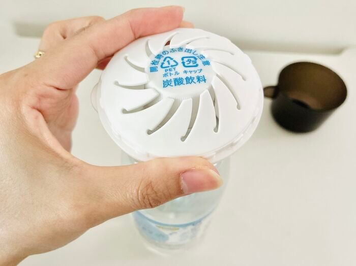 【ダイソー】取り付けコップが秋のお散歩に大活躍の予感♪水筒に入れにくい飲み物にも使えました！