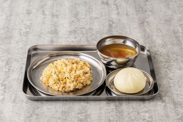 野崎とドラムのシーンに登場した牢屋飯
