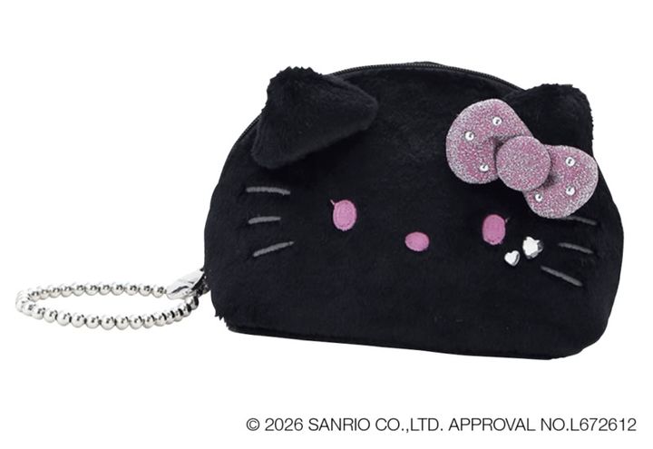 フェイスポーチ¥4,950（サンリオハウス）