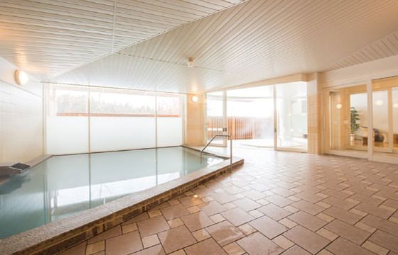 絶景と温泉、地元グルメを満喫！ 手ぶらで楽しむ「舞子グランピング」