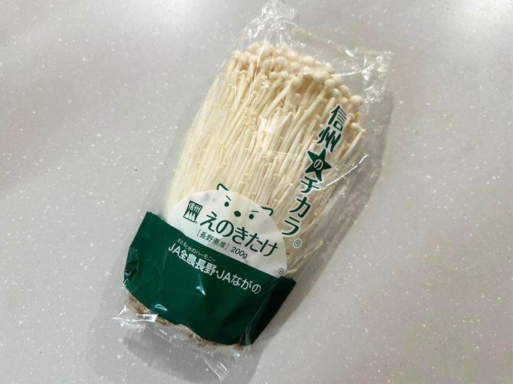 画像: えのきたけを使って、なめたけを手作り！