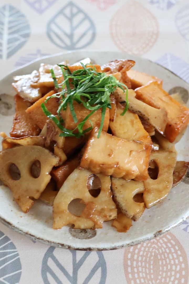 れんこんと厚揚げの甘辛炒め