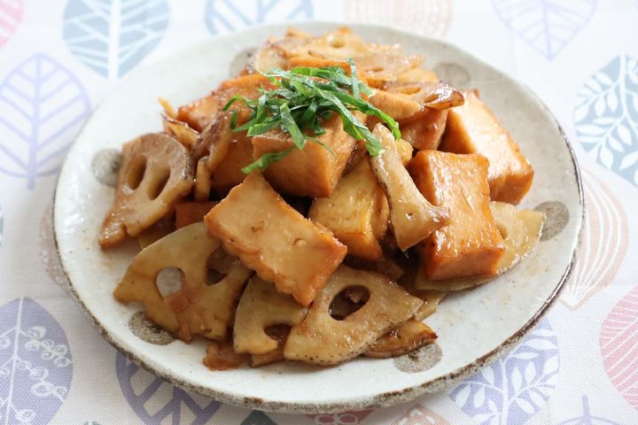 れんこんと厚揚げの甘辛炒め