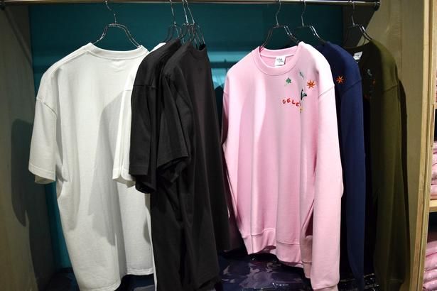Tシャツやスウェットも販売 撮影：ソムタム田井
