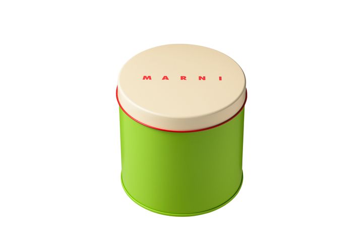 〈MARNI CAFE〉のバーチディダーマのギフト缶