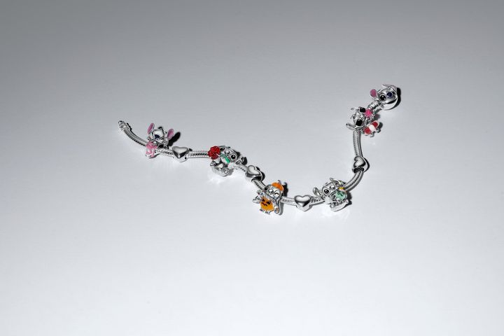 新作「Disney x Pandora」コレクション / Disney x Pandora（ディズニー x パンドラ）「スティッチ」 ※画像内には一部既存コレクションの商品も含まれています。