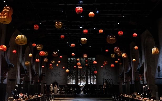 【写真を見る】ホグワーツが“闇の魔術”に占拠される!?スタジオツアー東京のハロウィーン企画に潜入！