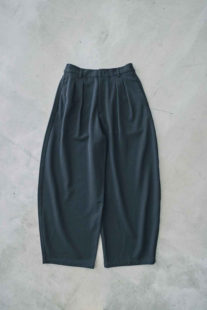 画像: 【画像3】ワインドコクーンパンツ ¥2,739（税込）