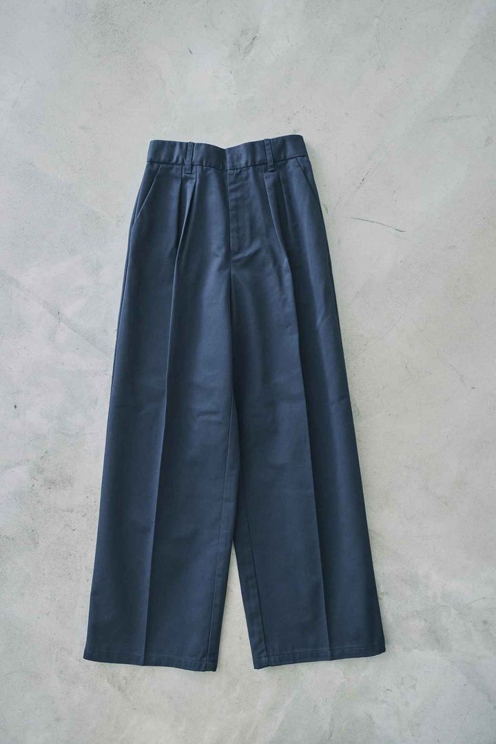 画像: 【画像1】ワイドチノパンツ ¥2,739（税込）