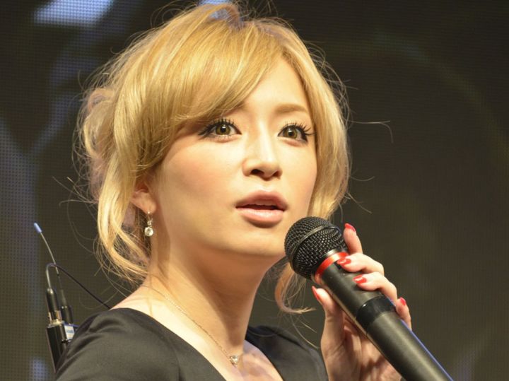 浜崎あゆみ width=