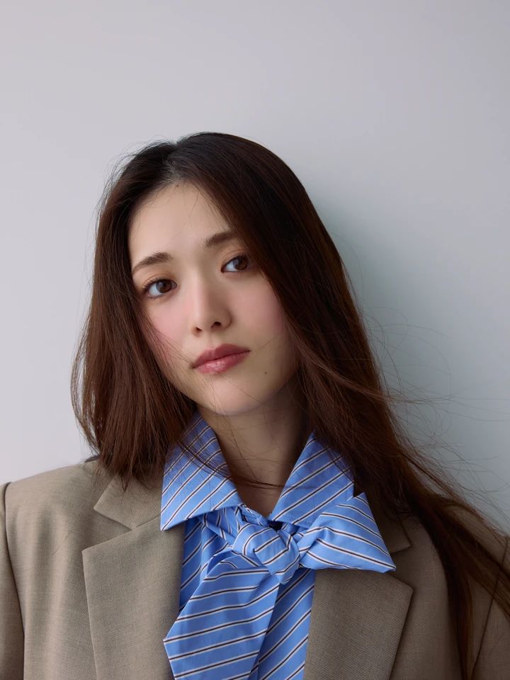 松村沙友理 コスメデコルテ リップ